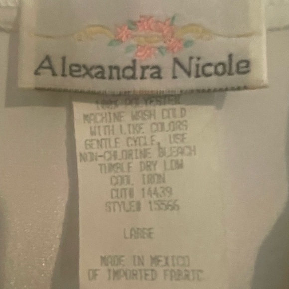 Vintage Alexandra Nicole Nightown and Robe Lingerie - Picture 10 of 12